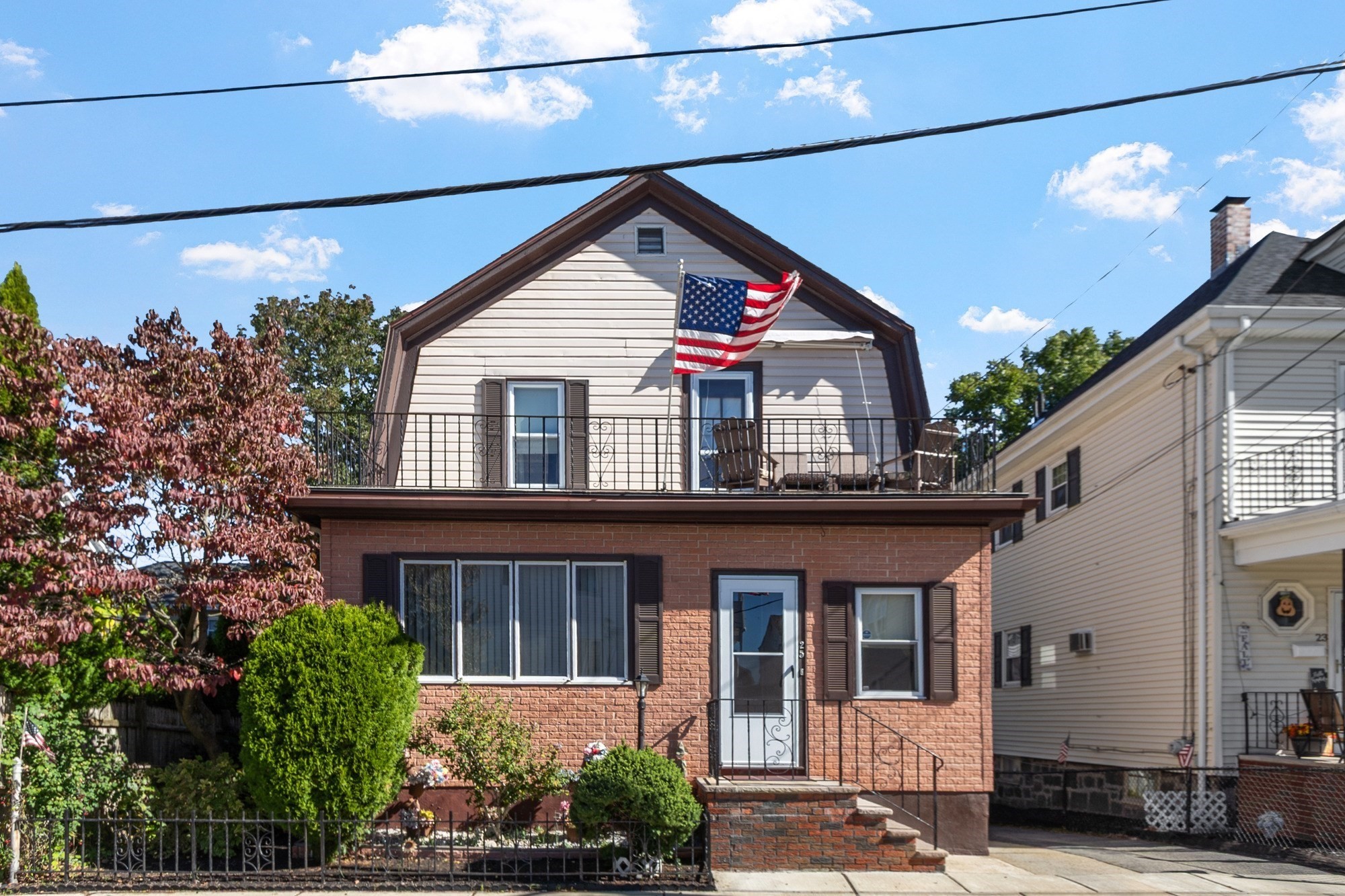 25 Herbert St, Everett, MA 02149
