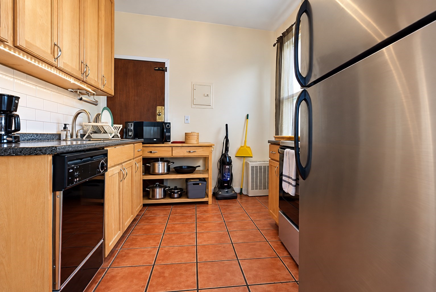 96 Linden St Unit 2, Boston - Allston, MA 02134