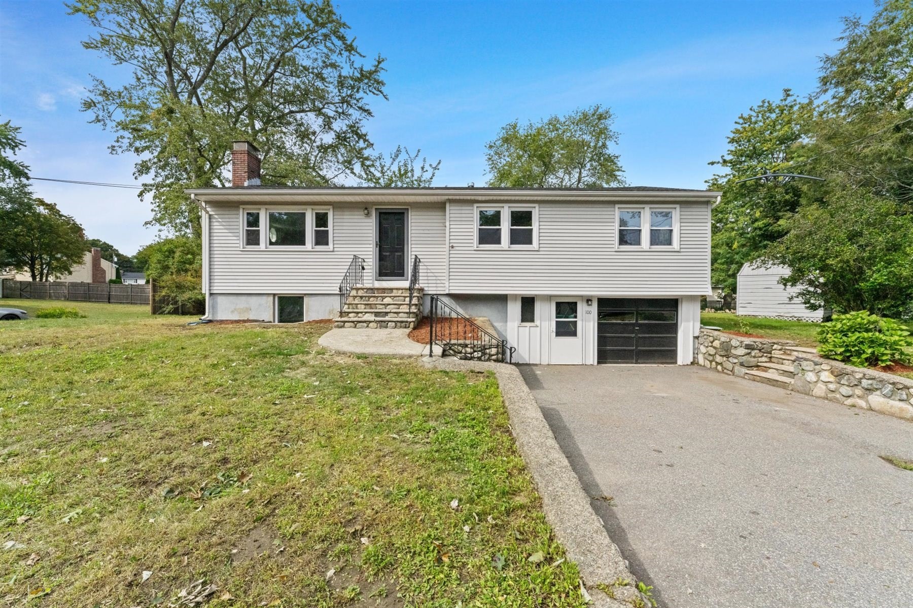 100 Middle St, Woburn, MA 01801