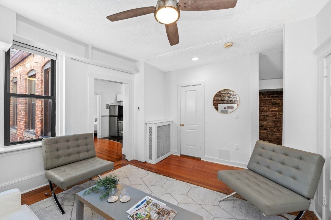 282 Cambridge Street Unit 4, Beacon Hill, Boston, MA 02114 - Image 2