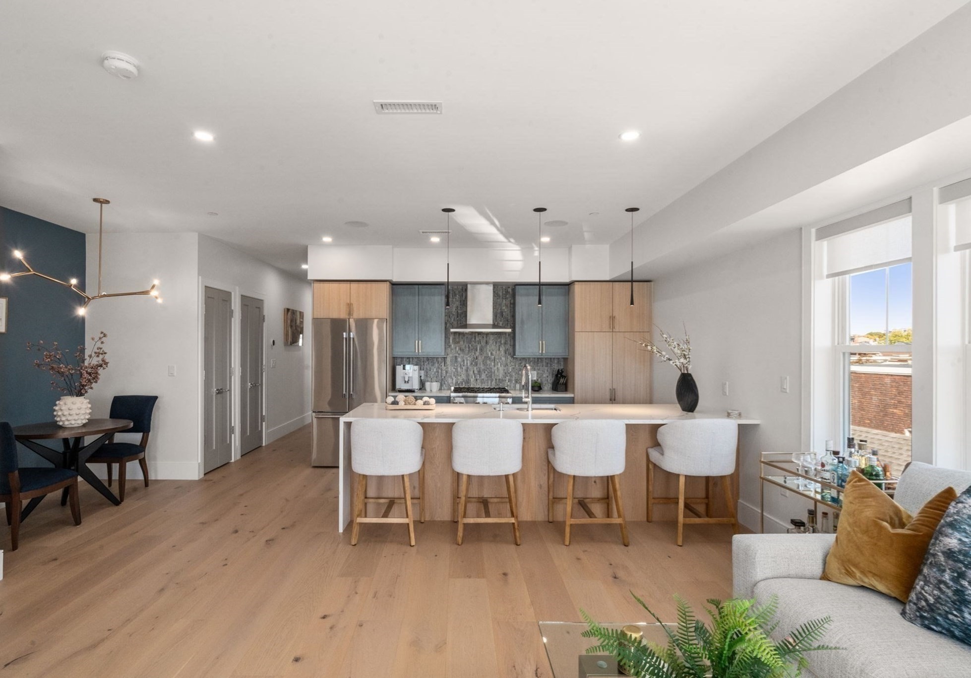 527 East 7th Street Unit PH7, South Boston, Boston, MA 02127