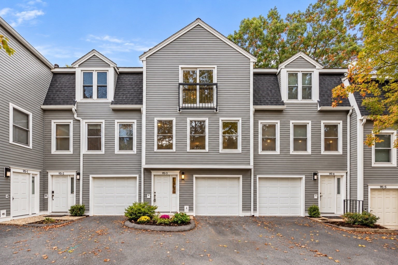 95 Anderer Ln Unit 3, West Roxbury, Boston, MA 02132