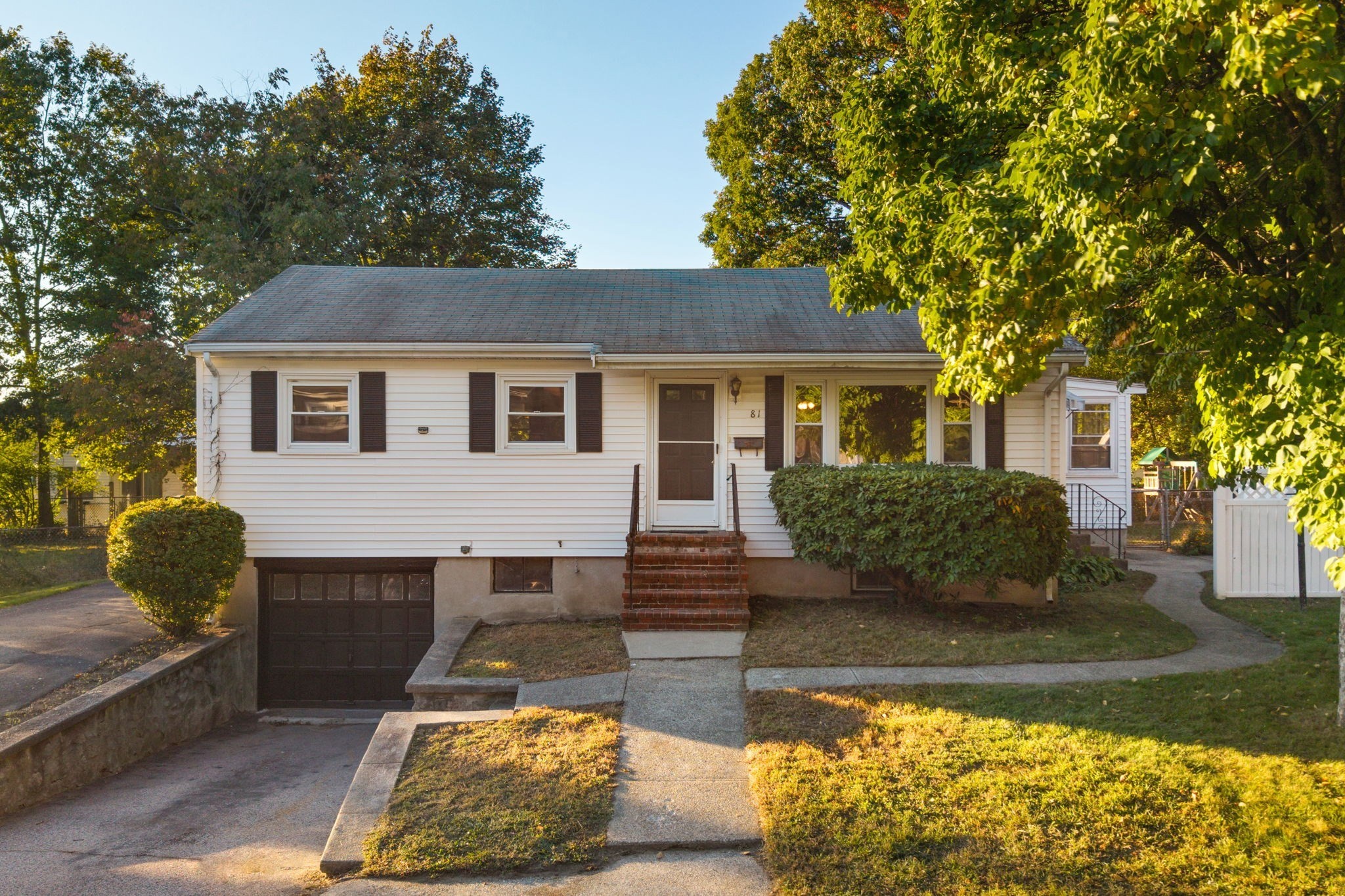81 Berlin St, Dedham, MA 02026