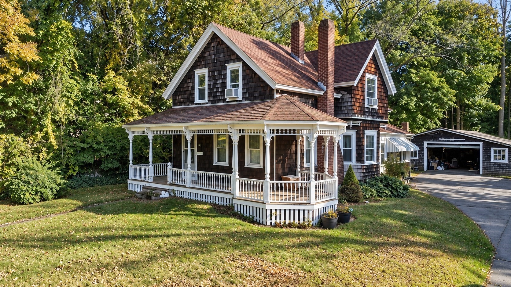 99 Hart St, Taunton, MA 02780