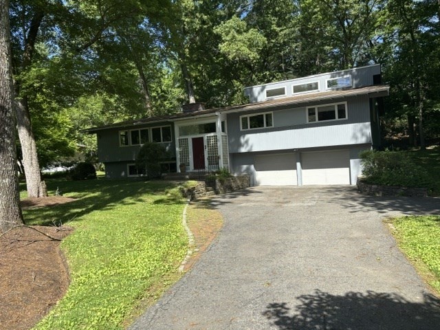 1 Holiday Road, Wayland, MA 01778