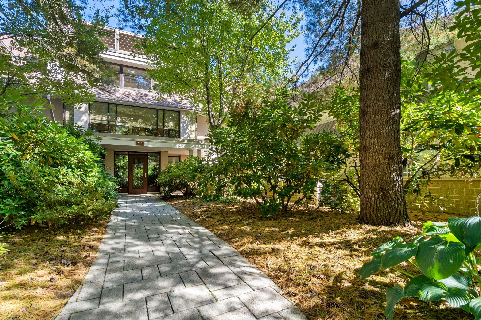 228 Allandale Road Unit 2A, West Roxbury, Boston, MA 02467