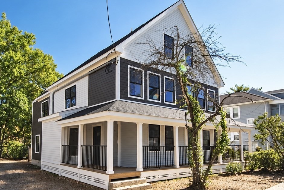 64 Dalby St Unit 3, Newton, MA 02458