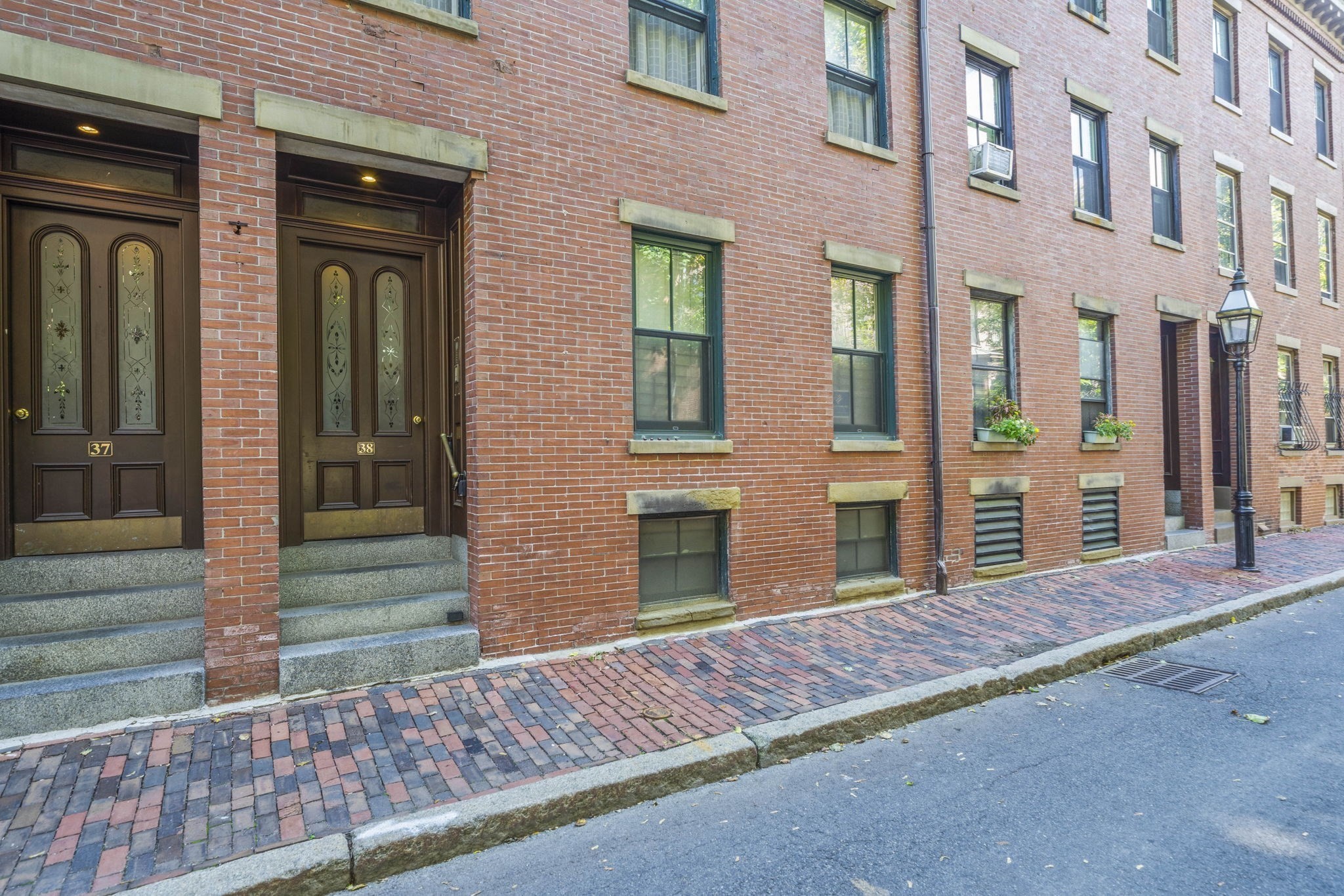 38 Lawrence Street Unit 21, South End, Boston, MA 02116 - Image 2