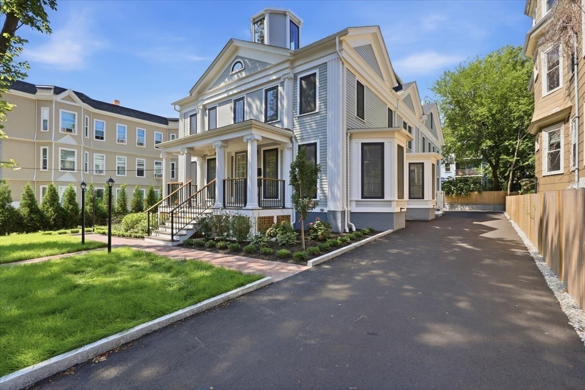 305 Chestnut Ave Unit 1, Boston - Jamaica Plain, MA 02130
