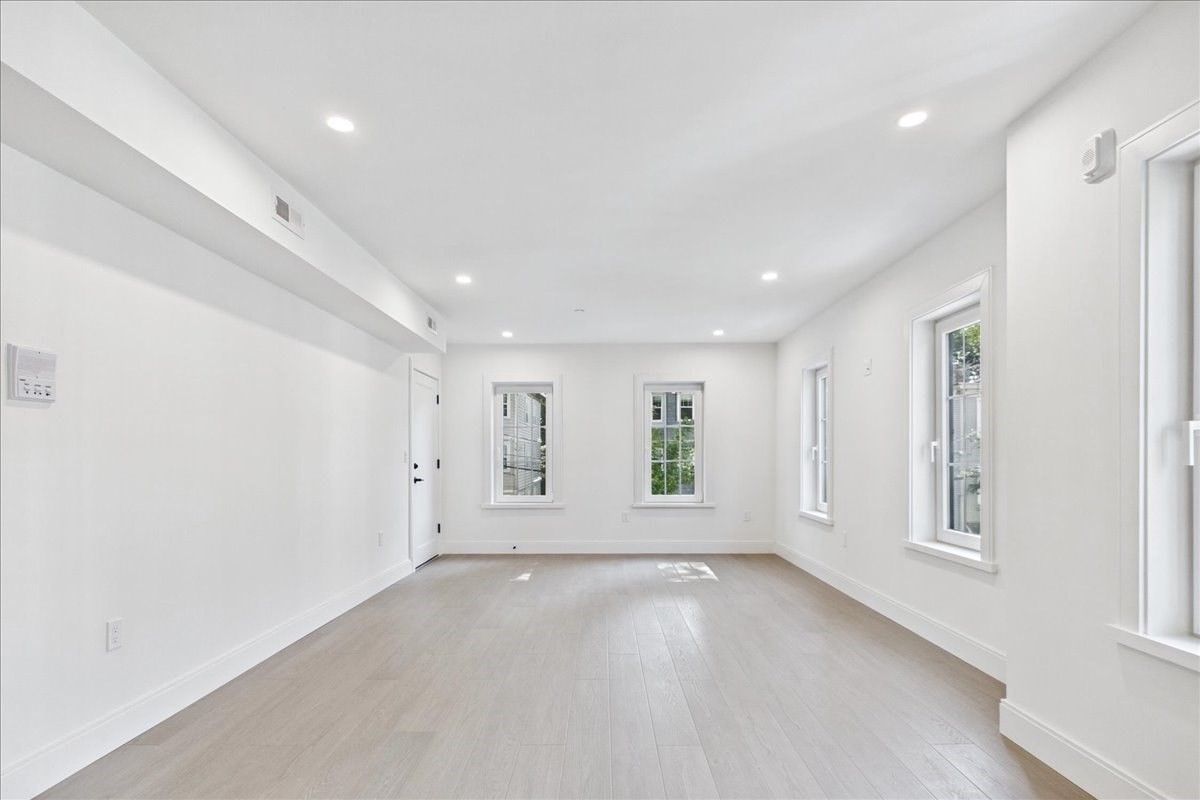 305 Chestnut Ave Unit 1, Jamaica Plain, Boston, MA 02130 - Image 8