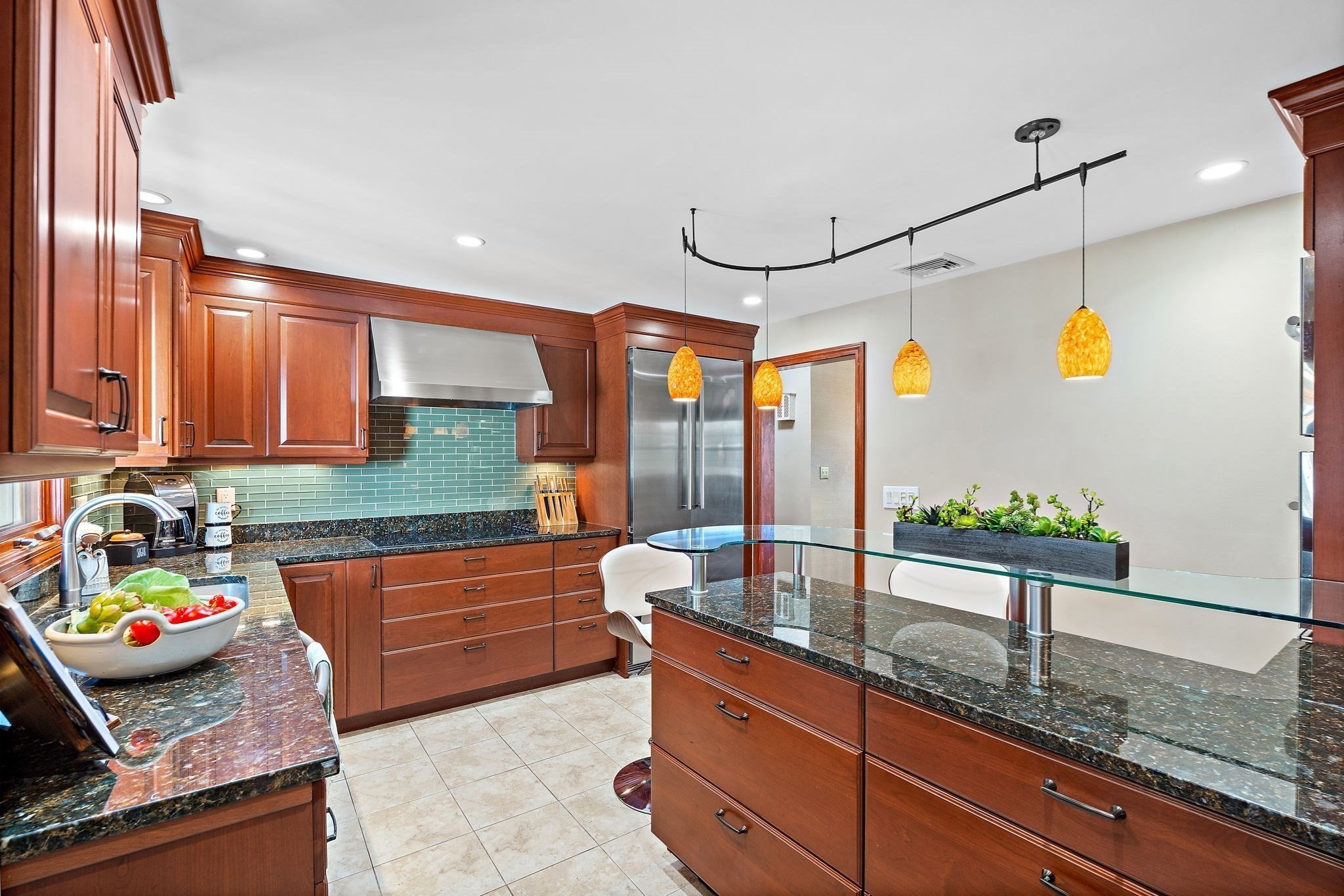 20 Woodchester Cir, Waltham, MA 02451 - Image 7
