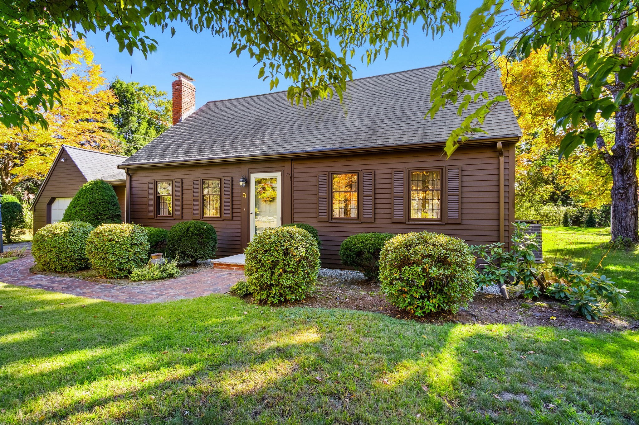 74 Old Bolton Rd, Stow, MA 01775
