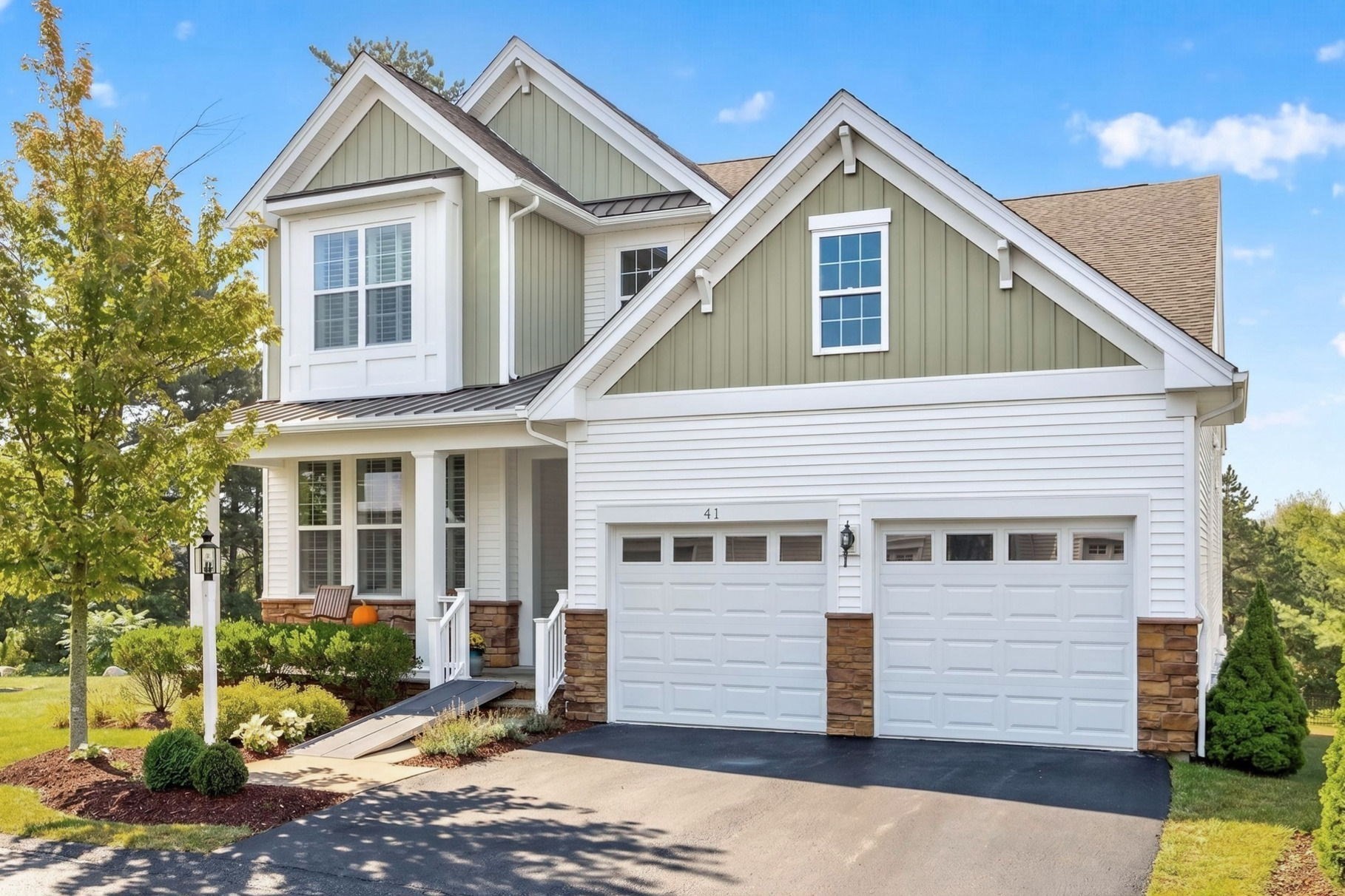 41 Briarwood, Plymouth, MA 02360