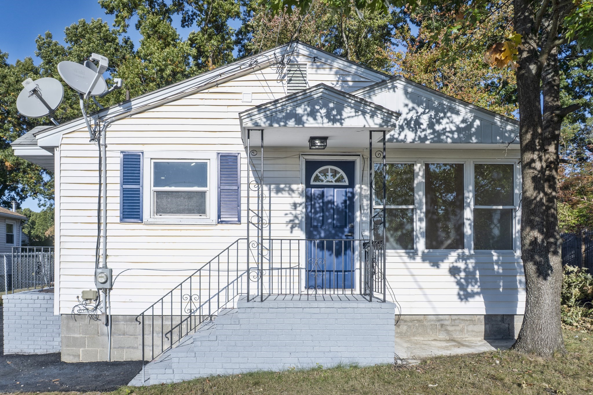 32 Turnpike St, North Andover, MA 01845