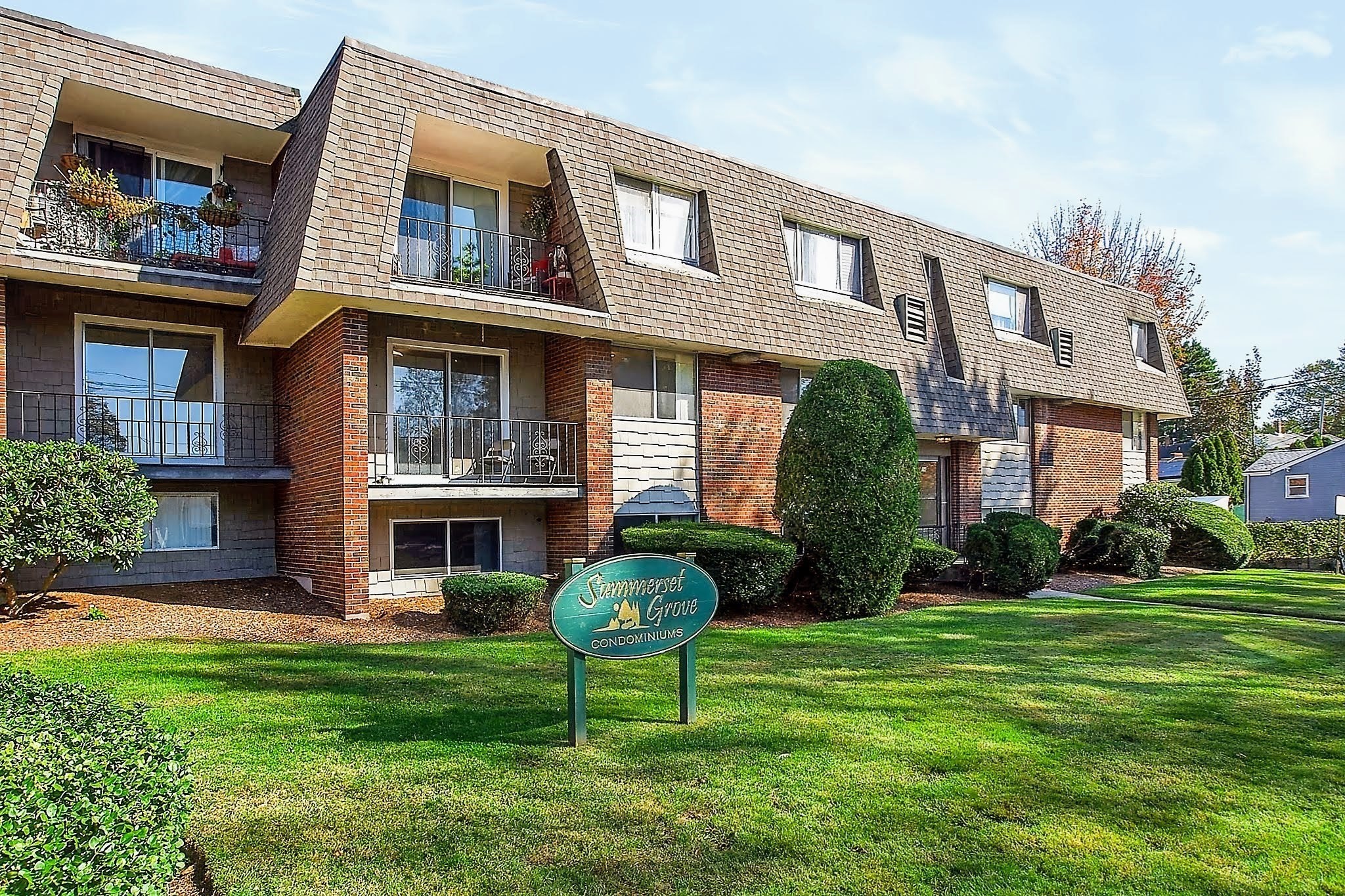 84 Summer Ave Unit 5, Stoughton, MA 02072