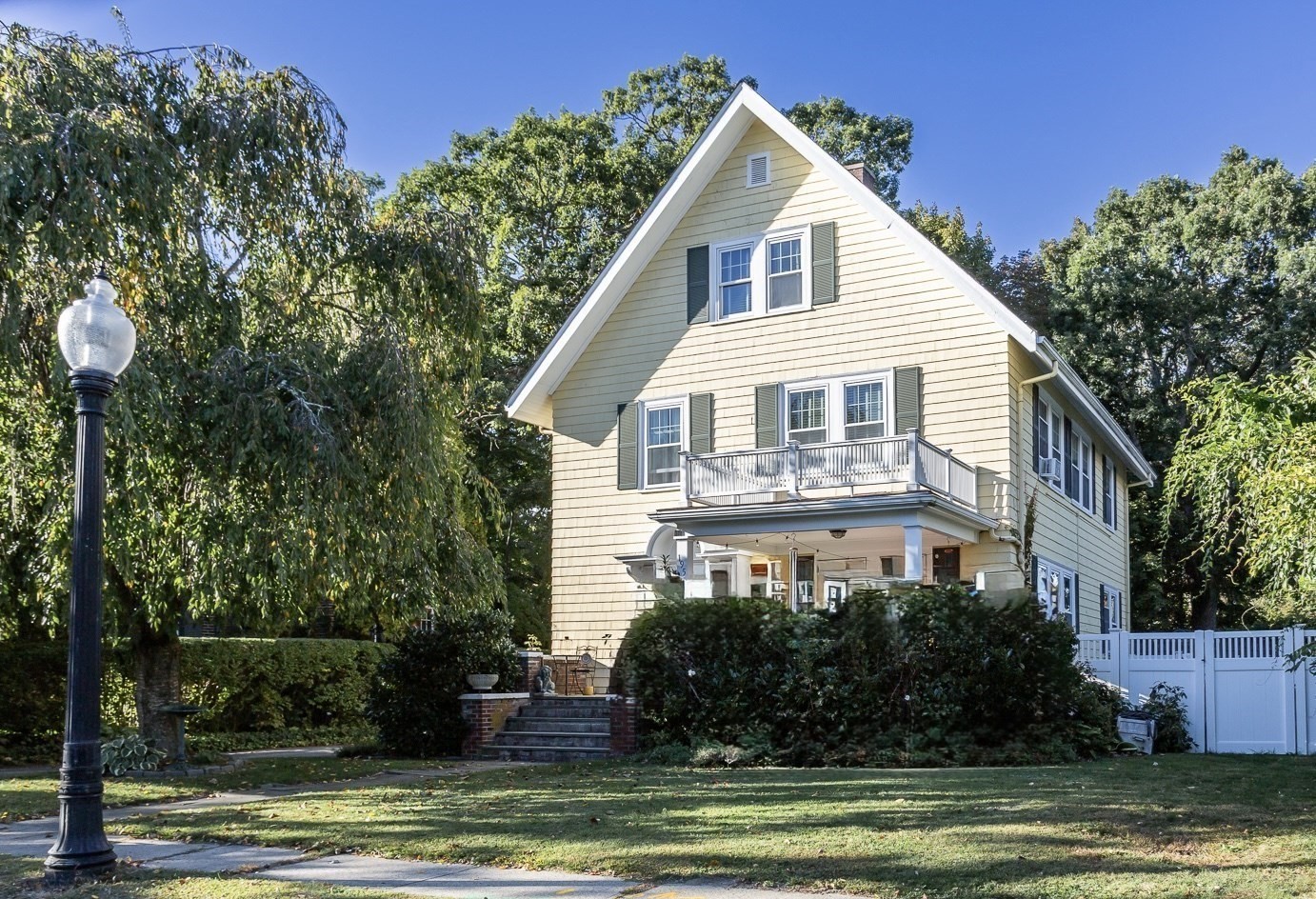 195 Bedford Street, New Bedford, MA 02740