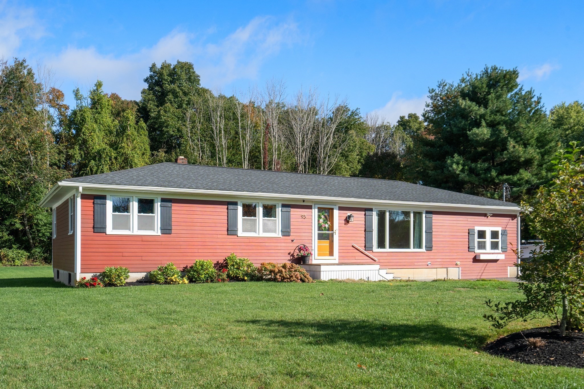 95 Dean St, Raynham, MA 02767