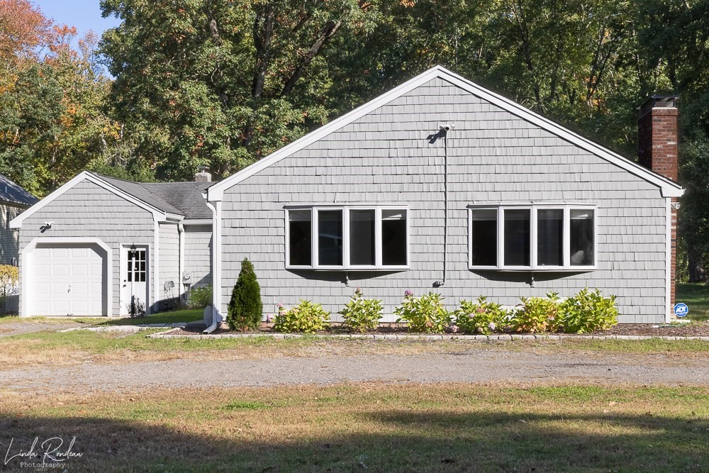 172 Holliston St, Medway, MA 02053