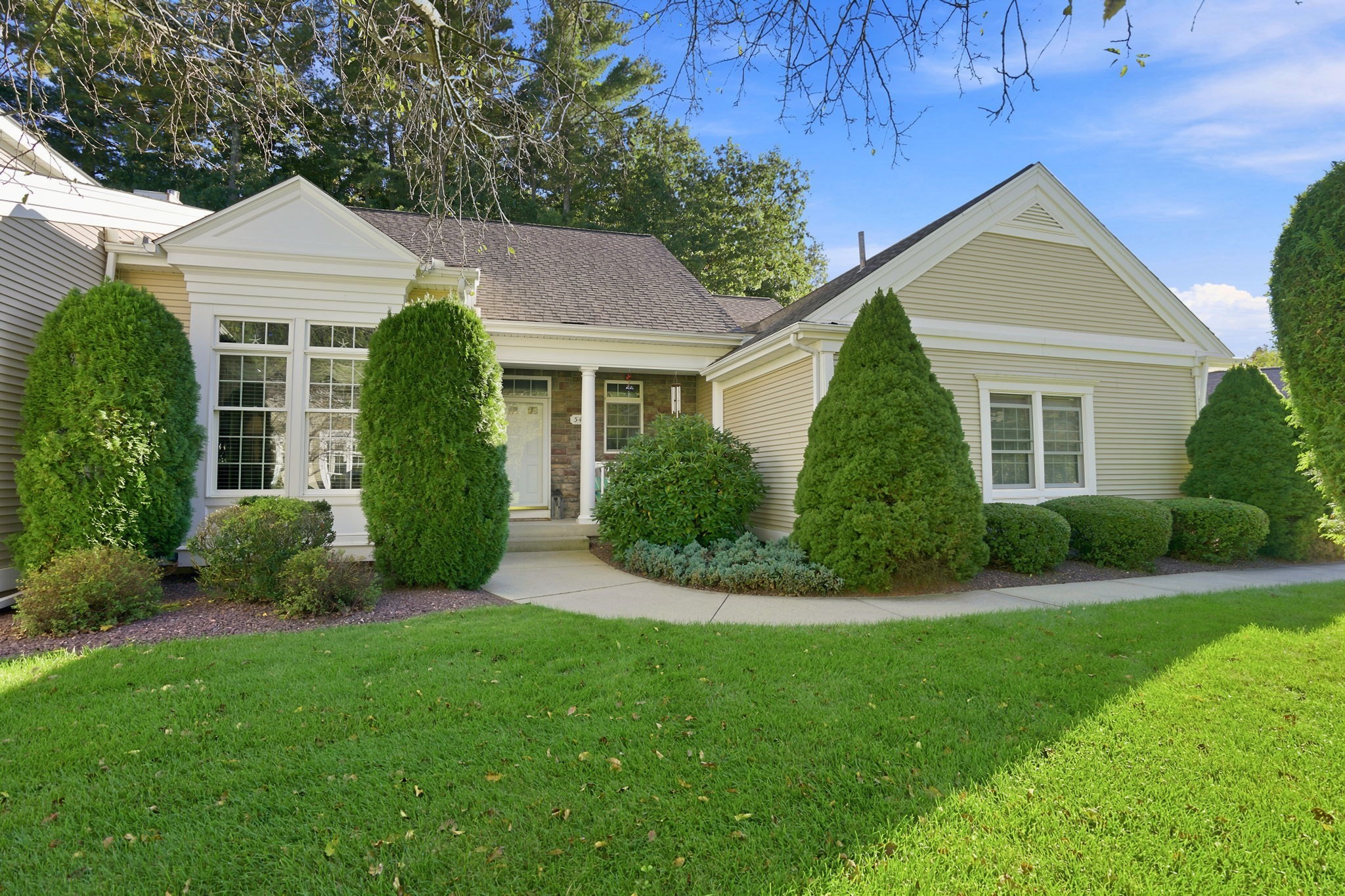 54 High Pine Cir Unit 54, Wilbraham, MA 01095