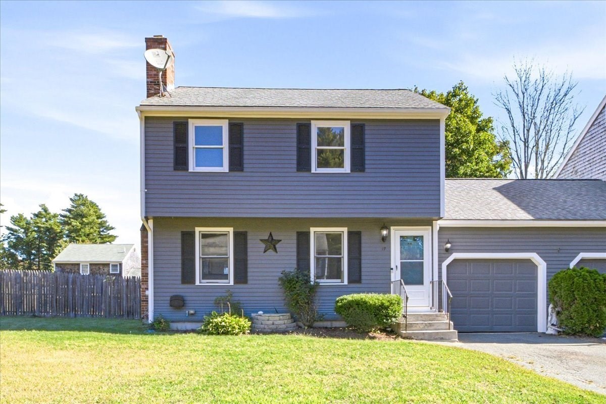 17 Flagstone Pl Unit 17, Bridgewater, MA 02324