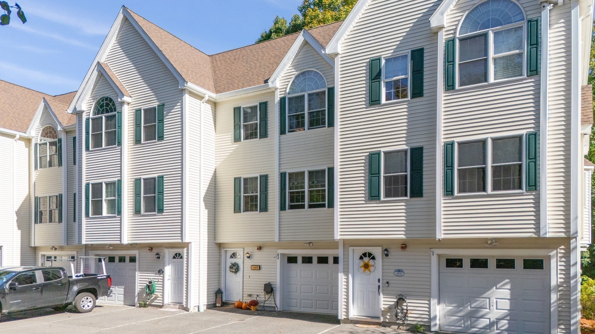 16 Clifton St Unit E, Taunton, MA 02780
