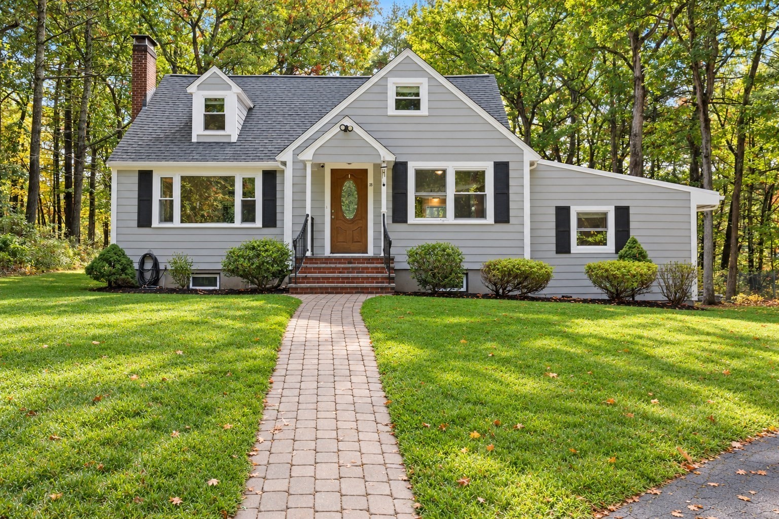 35 Pine St, Sharon, MA 02067