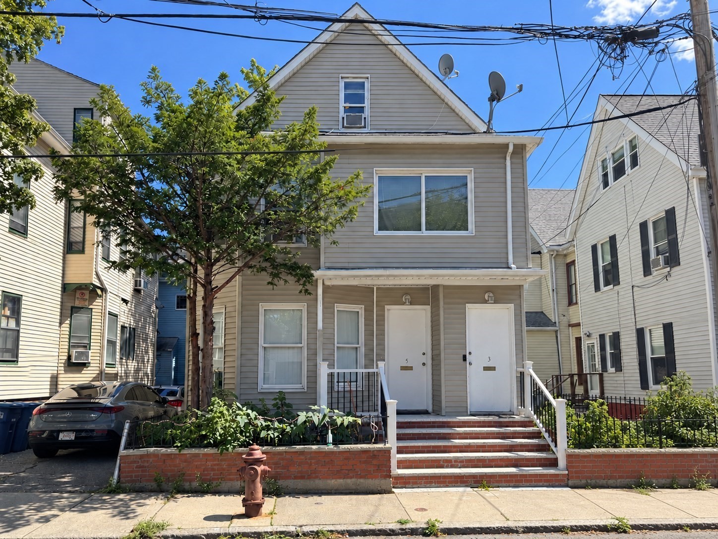 5 Gilman Ter, Somerville, MA 02145