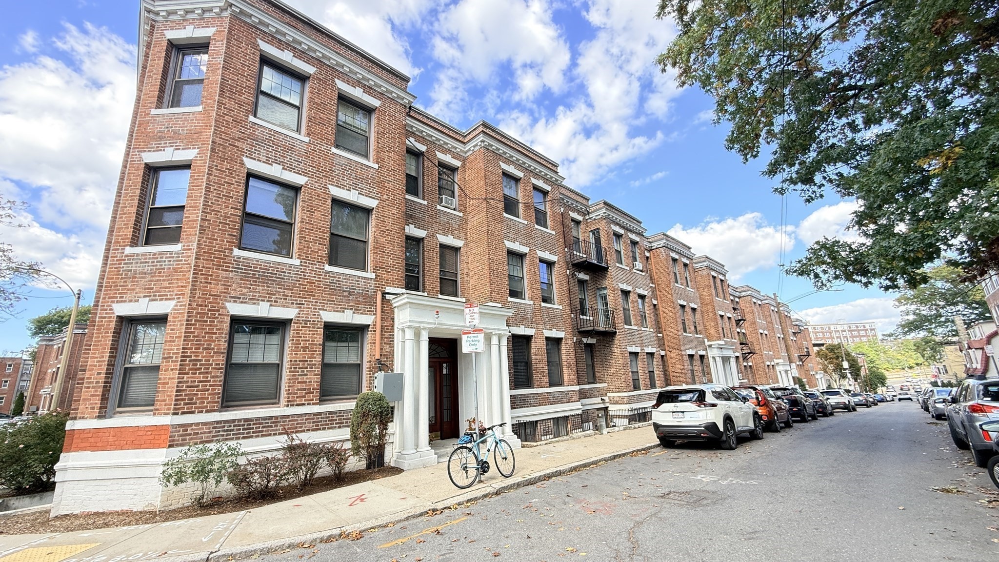 116 Sutherland Road Unit 8, Boston College, Boston, MA 02135