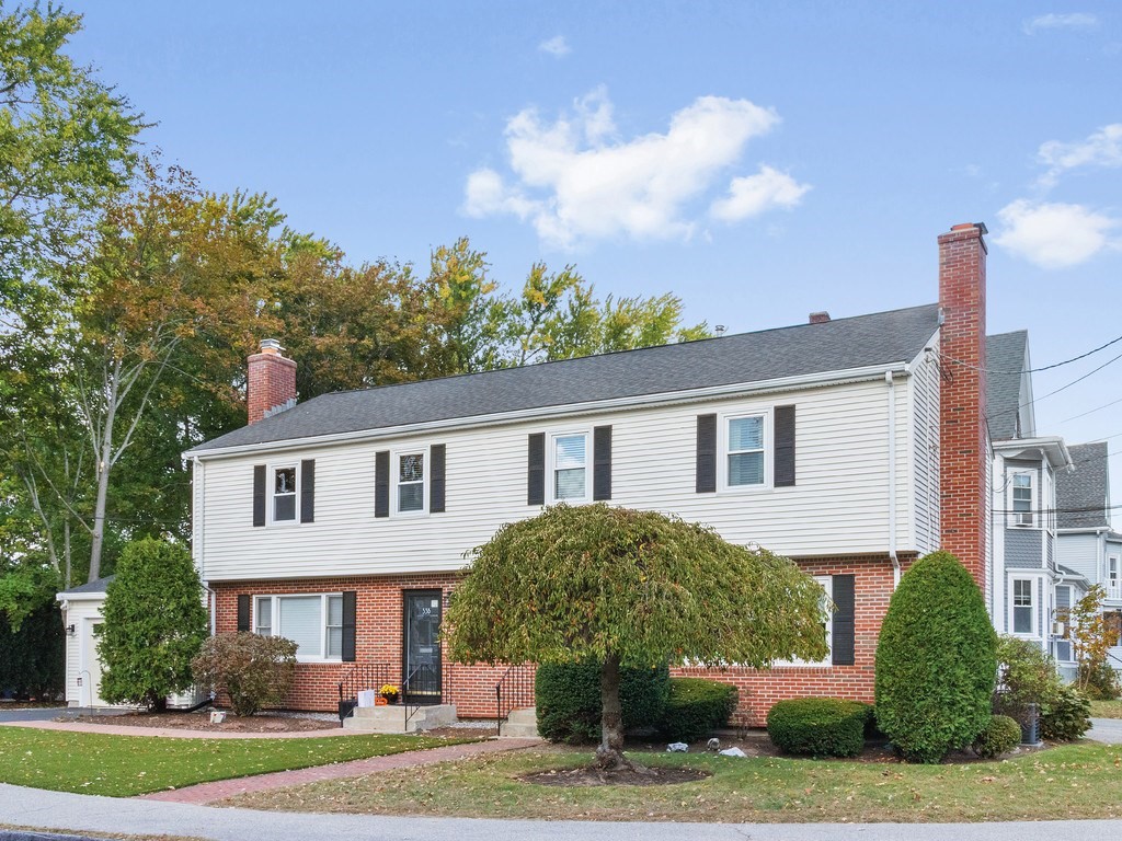33 Auburn St Unit 2, Waltham, MA 02453