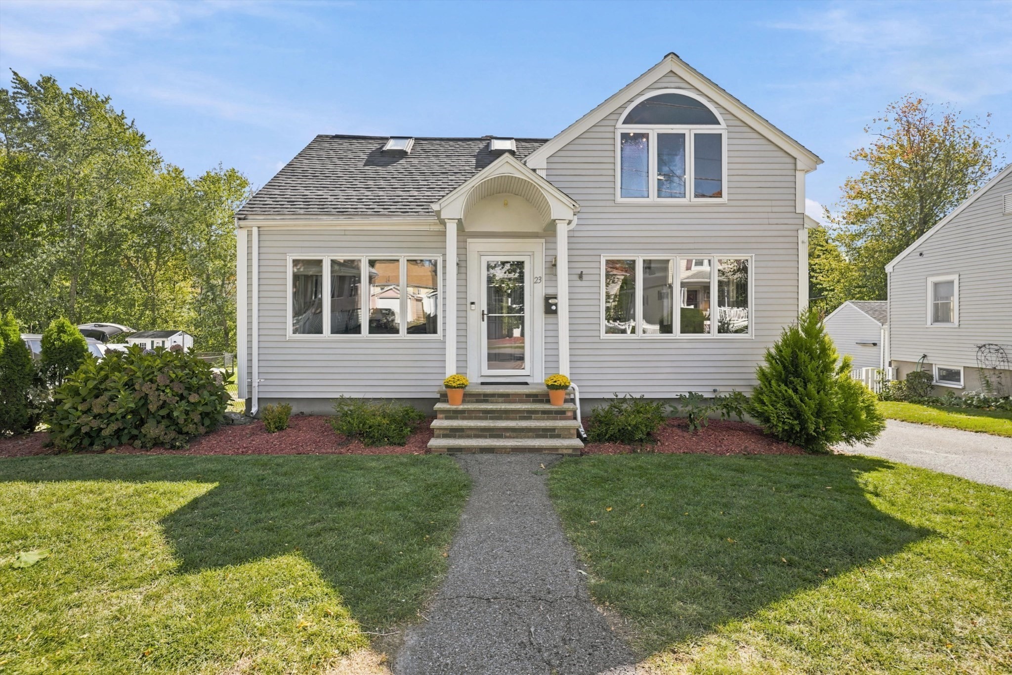 23 Jasper St, Saugus, MA 01906