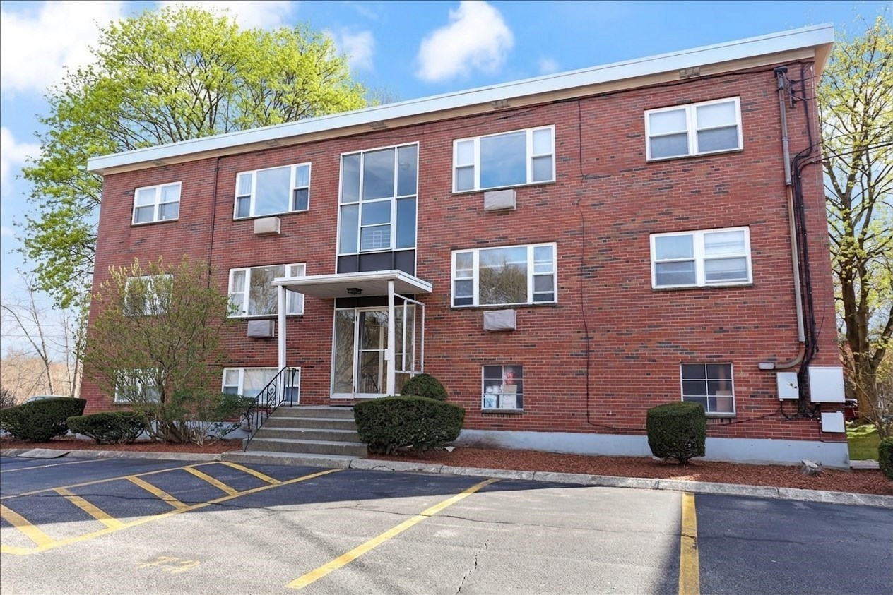 1105 Lexington Street Unit 8-6, Waltham, MA 02452
