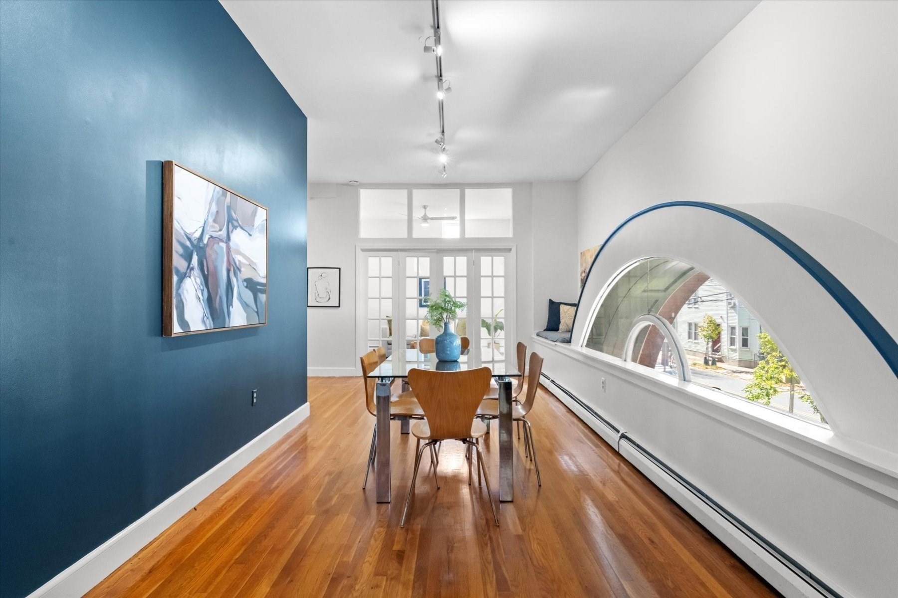 238 Columbia St Unit 2W, Cambridge, MA 02139