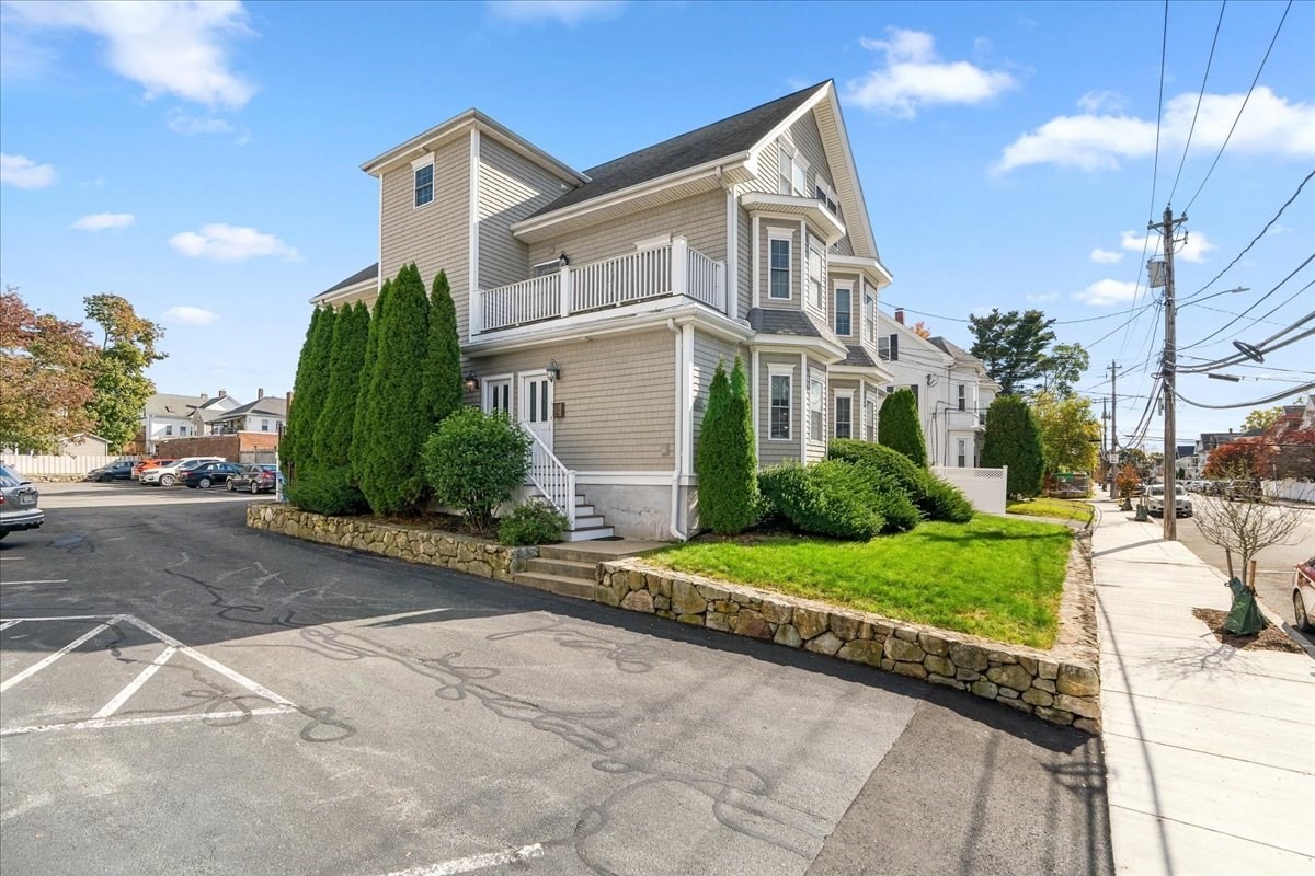 146 Adams Street Unit 2, Waltham, MA 02453
