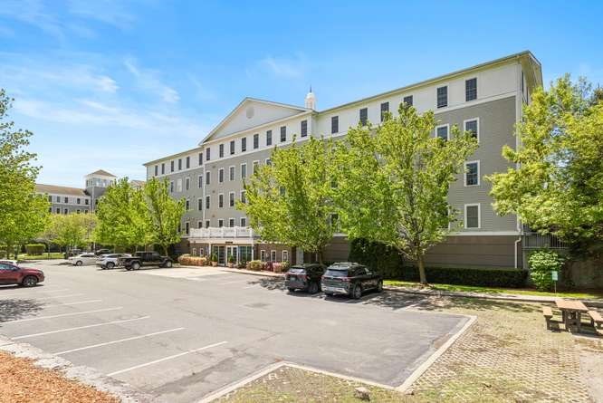 10 Crowninshield St #103, Peabody
