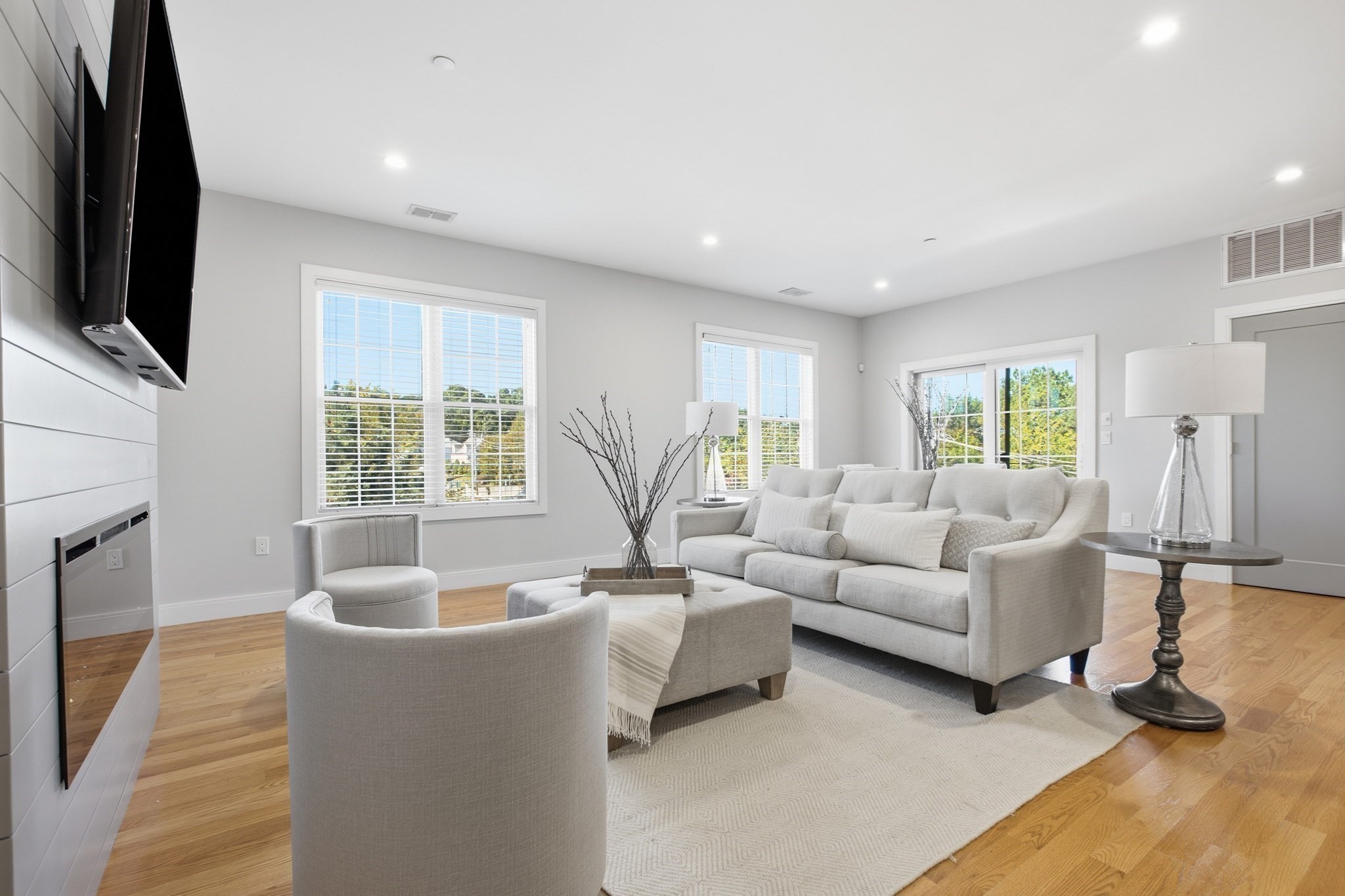 178 Robertson St Unit 7, Quincy, MA 02169