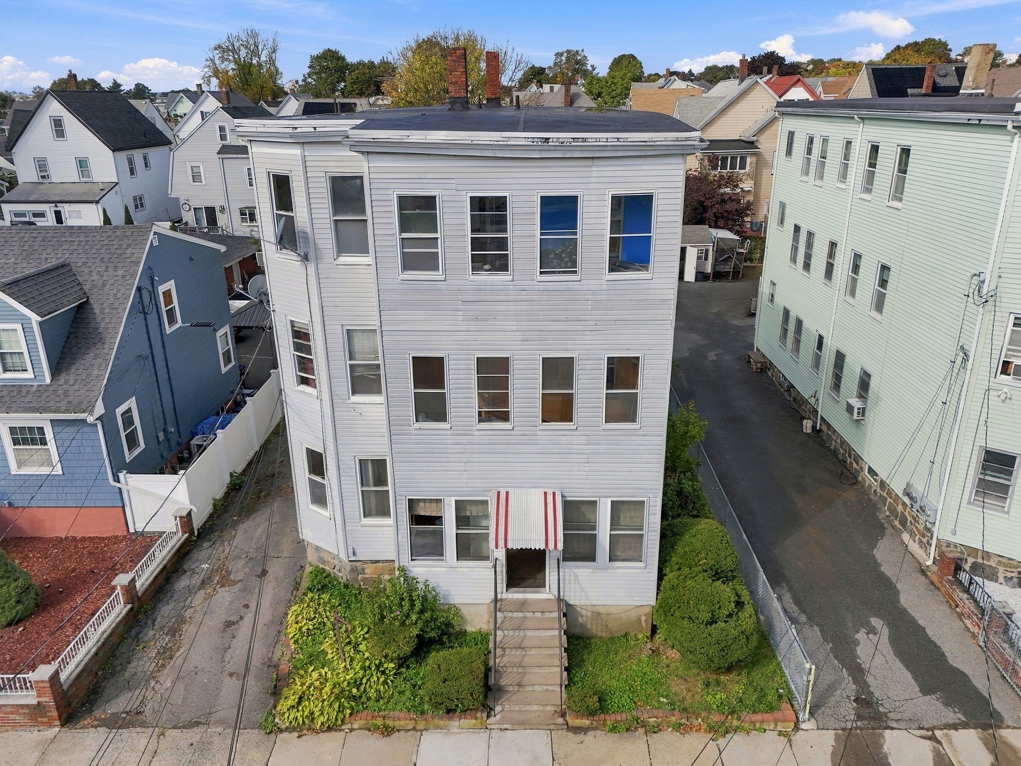 86 Francis, Everett, MA 02149