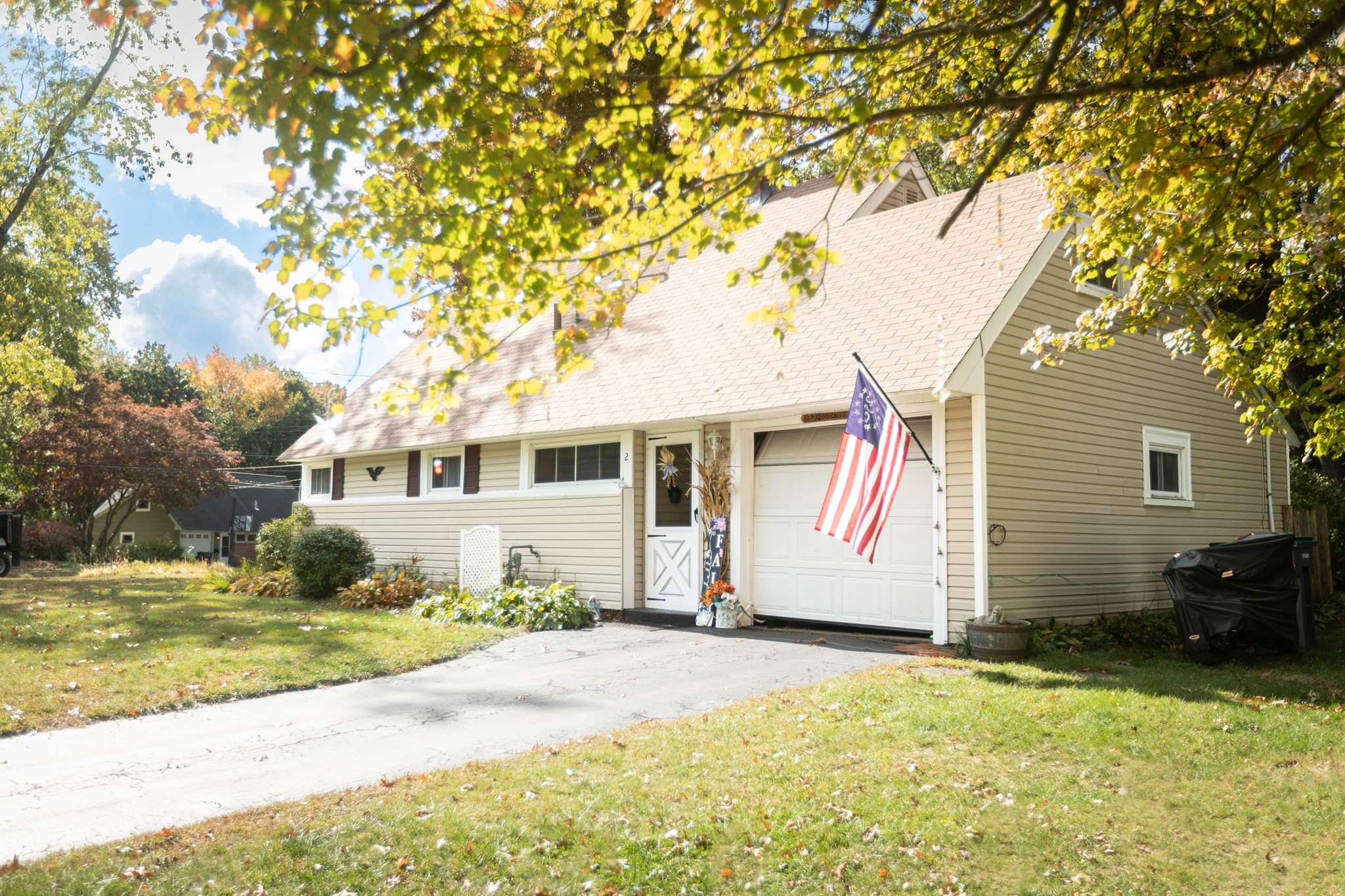 2 Granby Rd, Natick, MA 01760