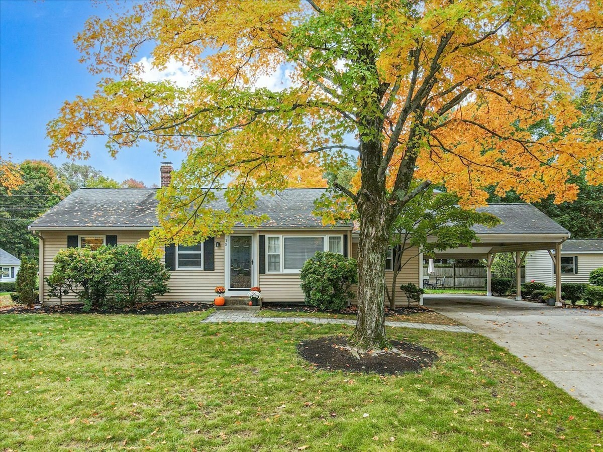 15 Raymond Avenue, Walpole, MA 02081