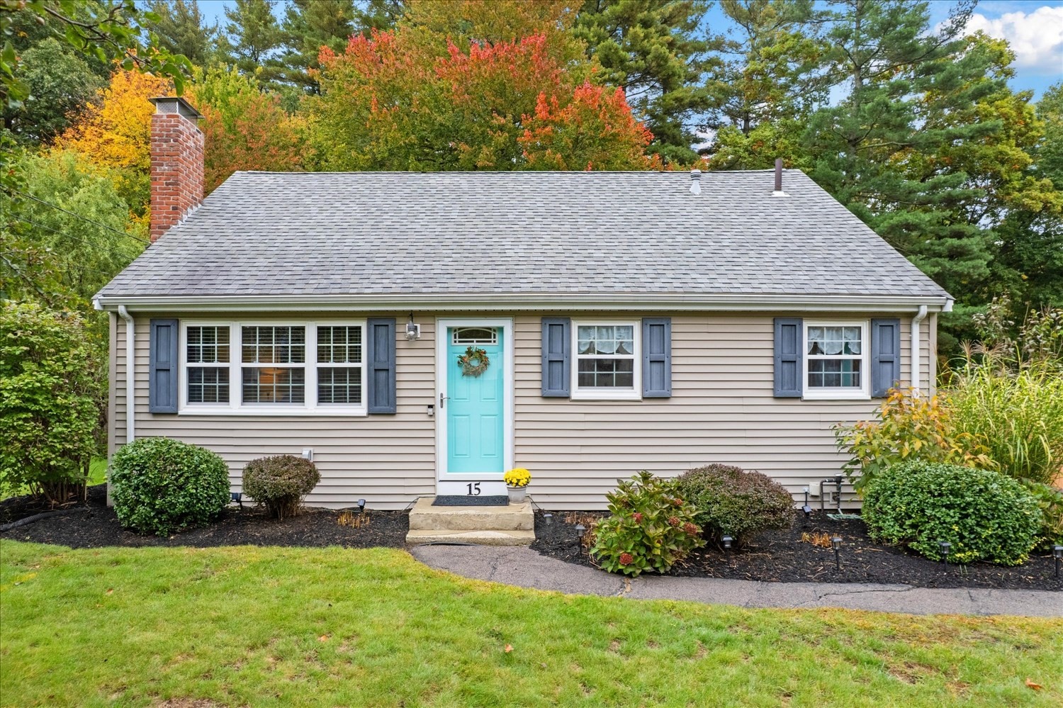 15 Parliament Dr, Franklin, MA 02038