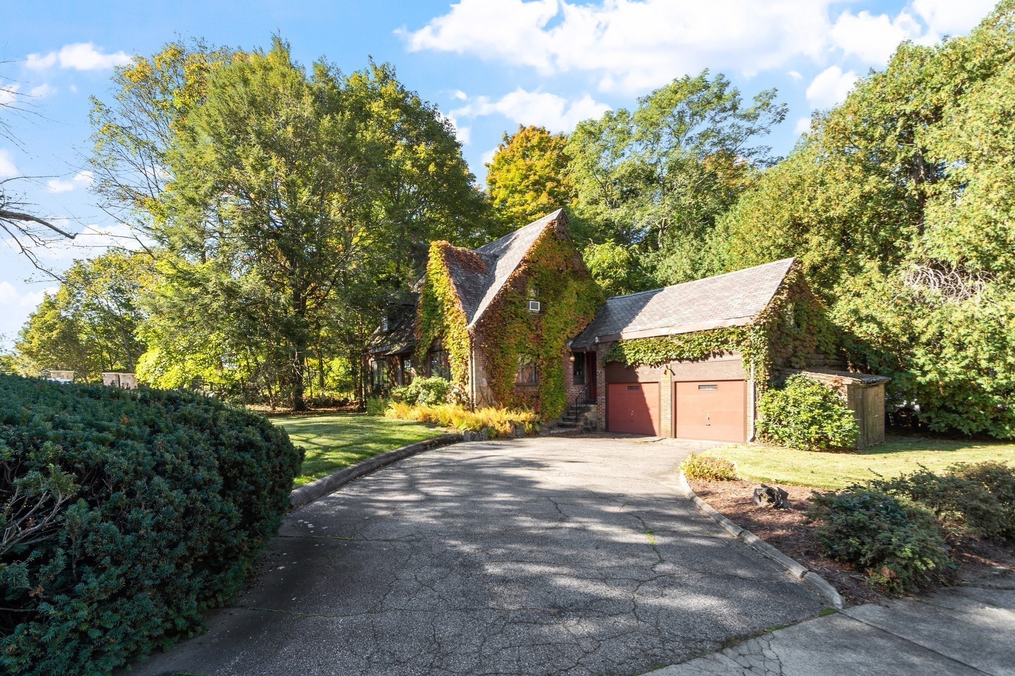 33 Kenmore Rd, Belmont, MA 02478
