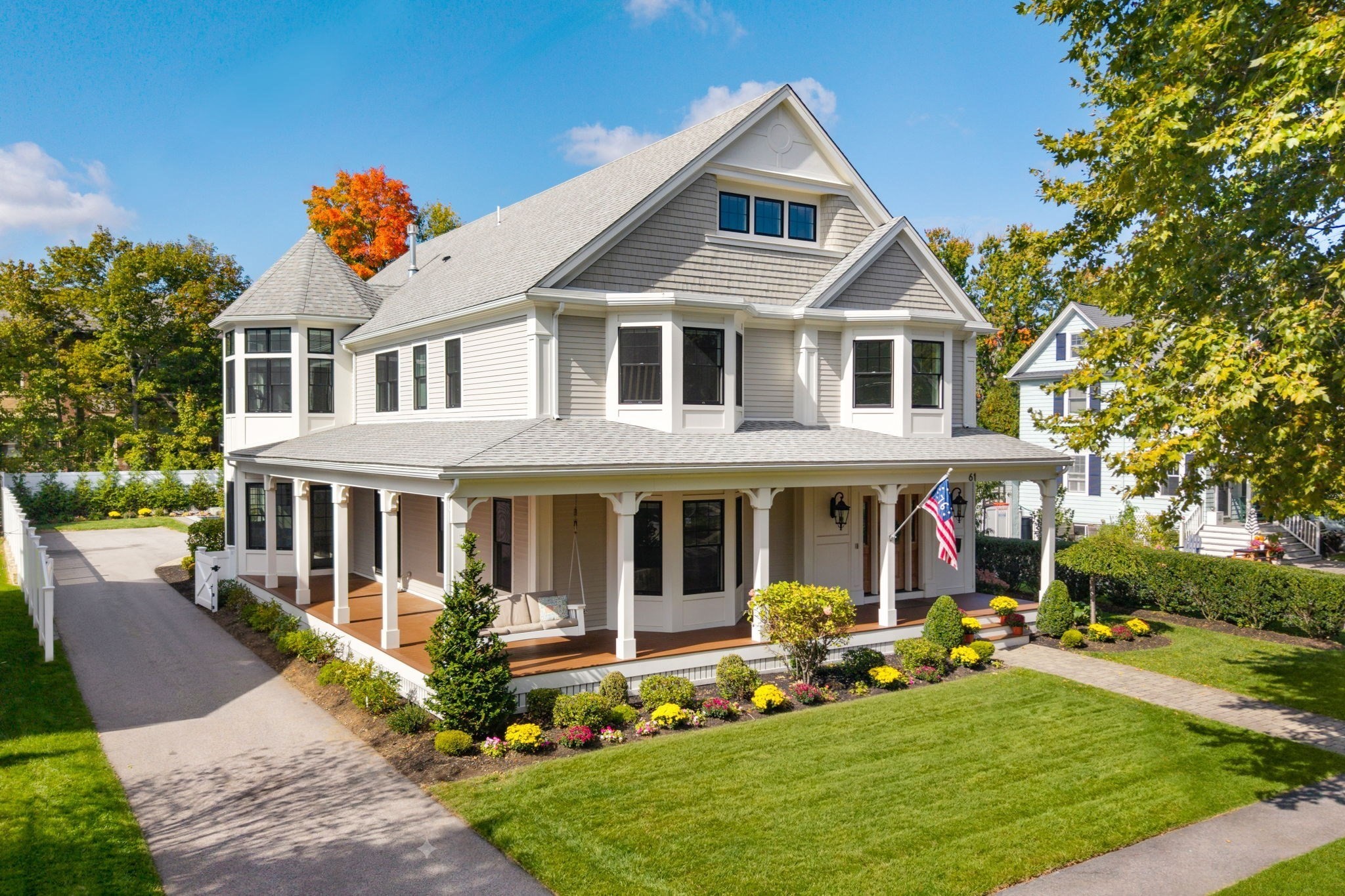 61 Warren St, Needham, MA 02492