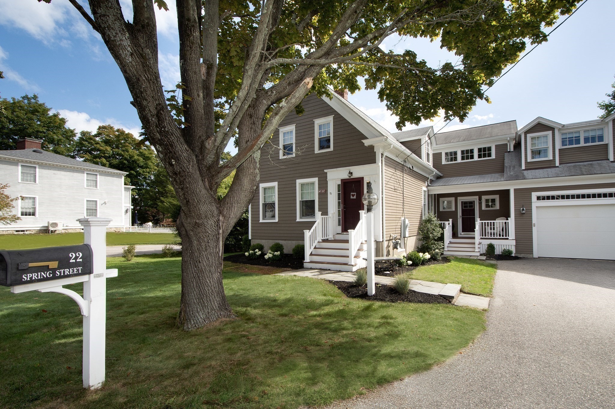 22 Spring St, Cohasset, MA 02025