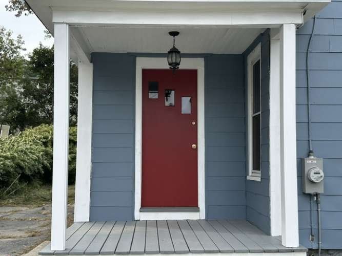 986 Main St., Clinton, MA 01510