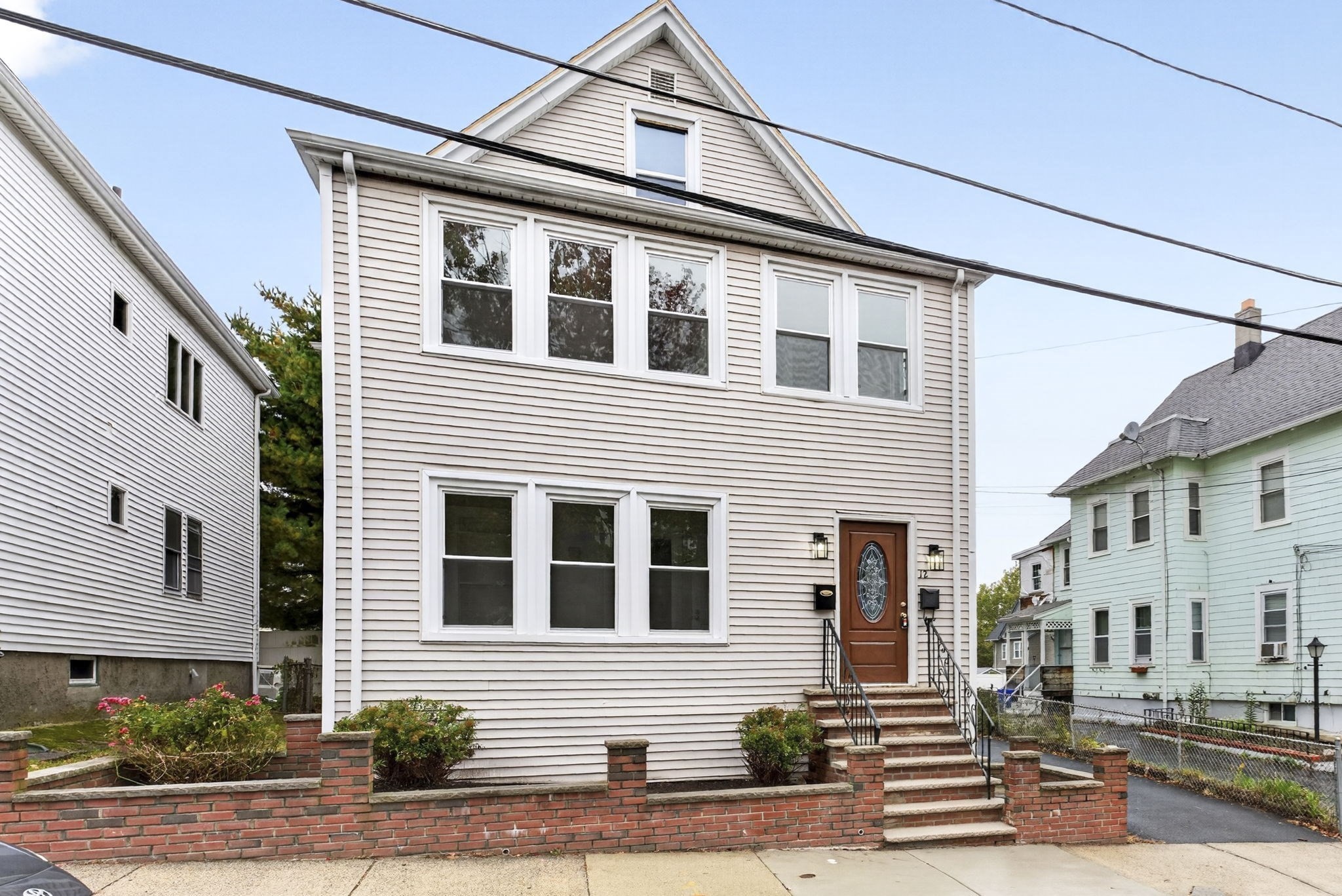 12 Winthrop St, Malden, MA 02148