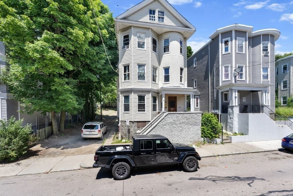 25 Barry Street, Boston - Dorchester, MA 02125