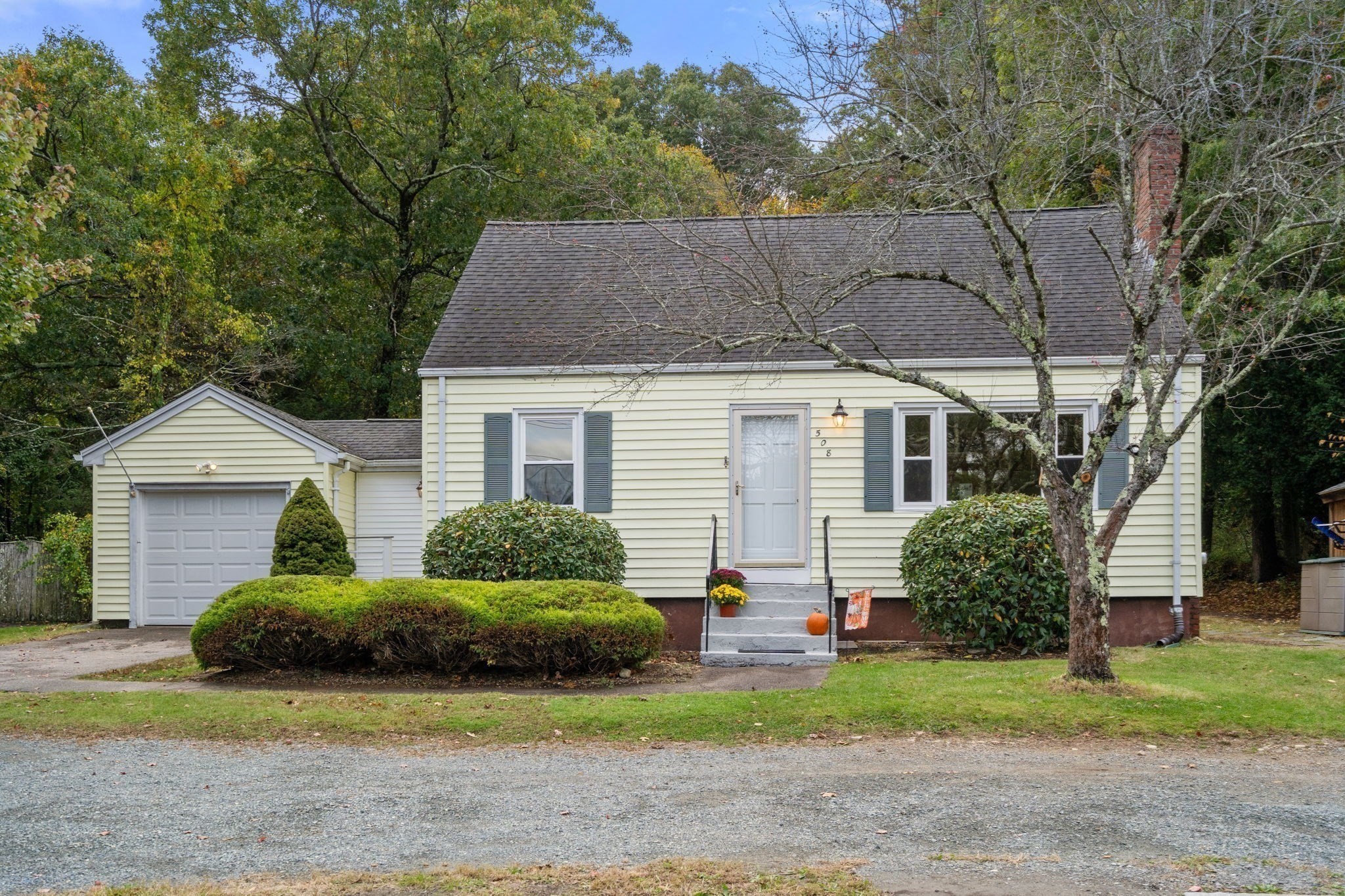 508 Oak St, Franklin, MA 02038