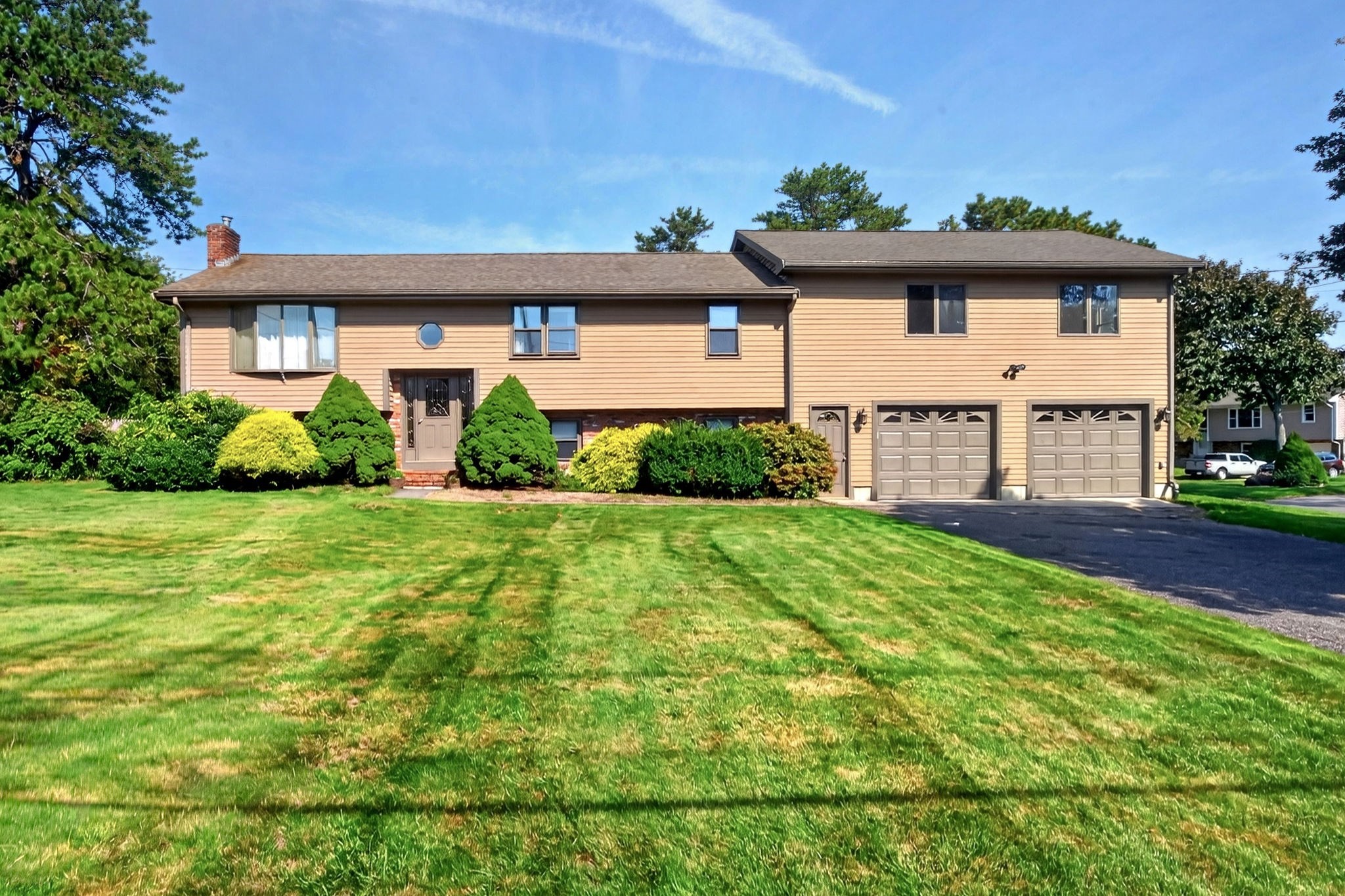 94 Green Drive, North Attleboro, MA 02760