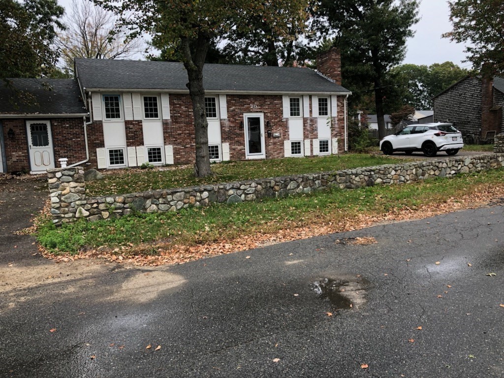 20 Brentwood Ave Unit 2, Brockton, MA 02302