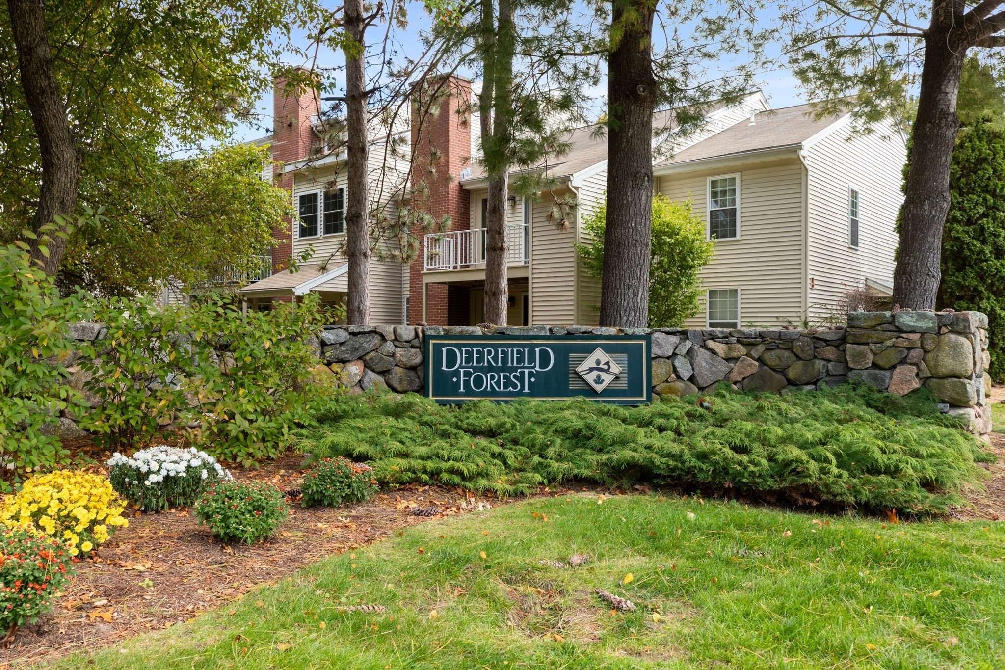 6 Walden Dr Unit 6, Natick, MA 01760