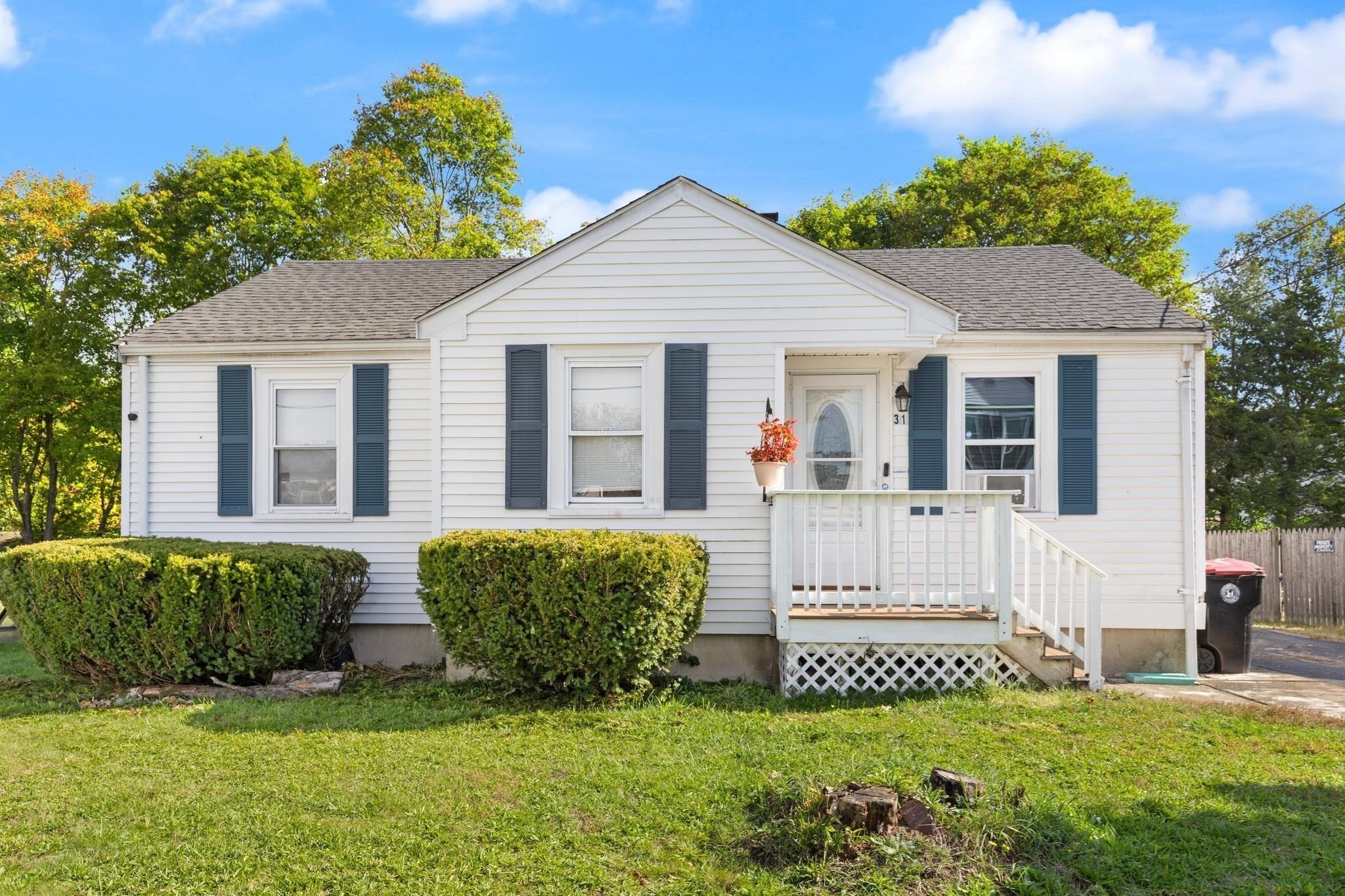 31 Hope Street, Brockton, MA 02302